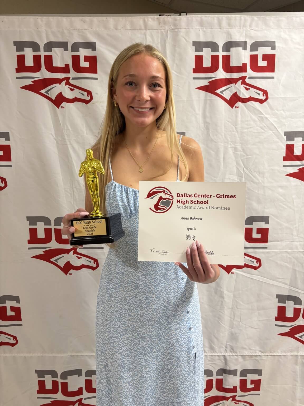 Spanish senior anna bahnsen dallas center grimes community school