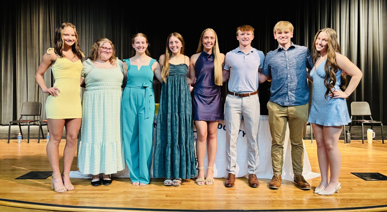 DCG High School Inducts New National Honor Society Members | DCG Schools